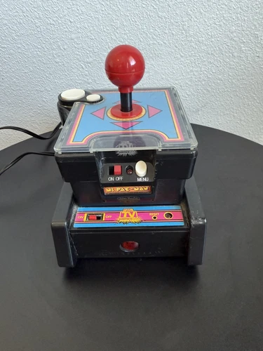 Ms. PAC - Man Plug & Play TV Game Namco Jakks Pacific 2004 Wireless Game Console - Picture 2 of 5