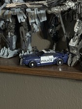 Product Image: Transformers Studio Series Barricade
