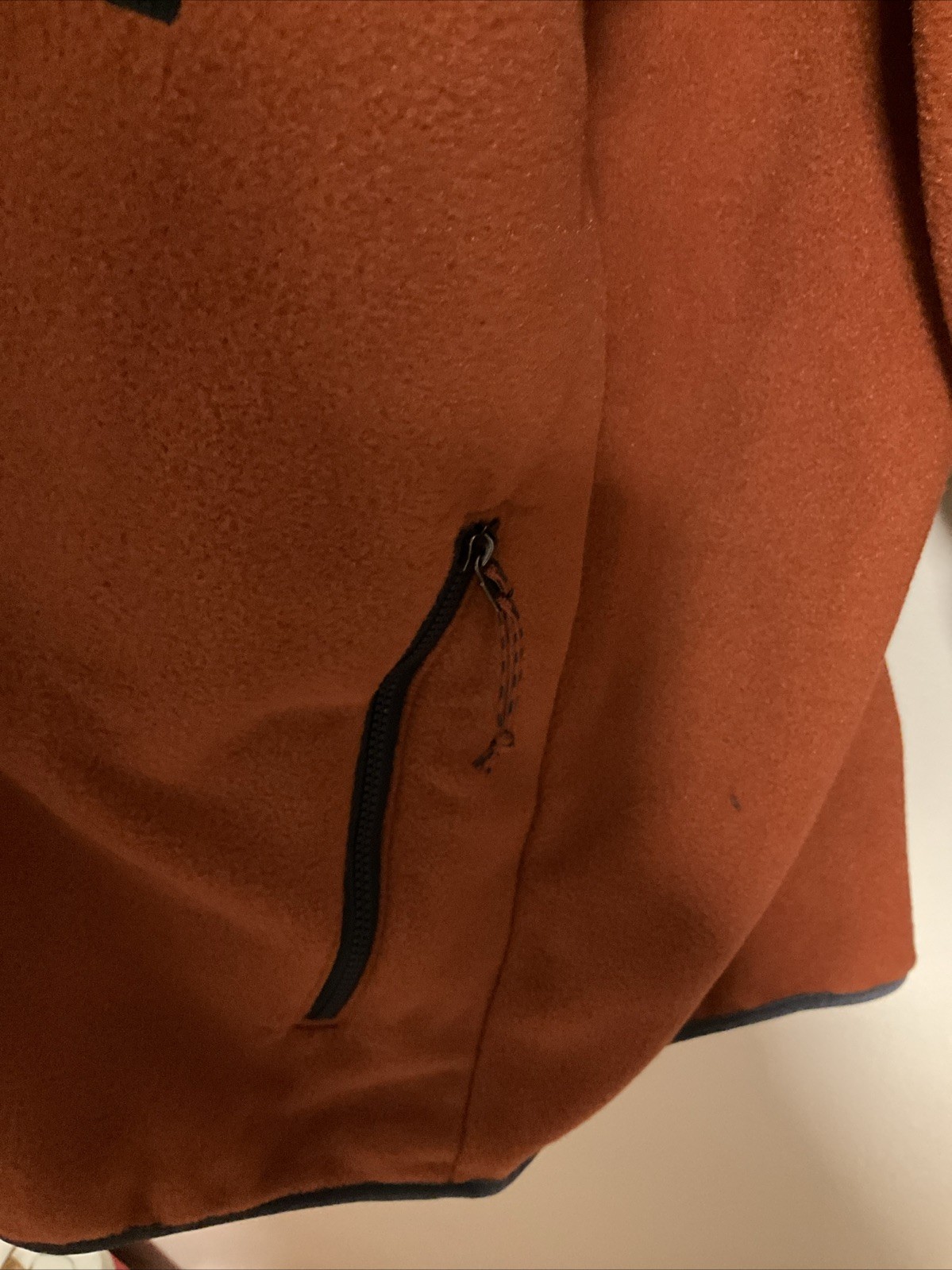 Patagonia Men’s XXL Orange Gray Hooded Fleece Jacket NWT thumbnail 6