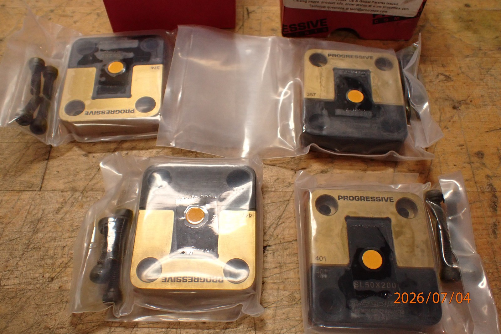 NEW OLD STOCK BOX OF 4 PROGRESSIVE COMPONENTS SL50X200 SIDE LOCKS