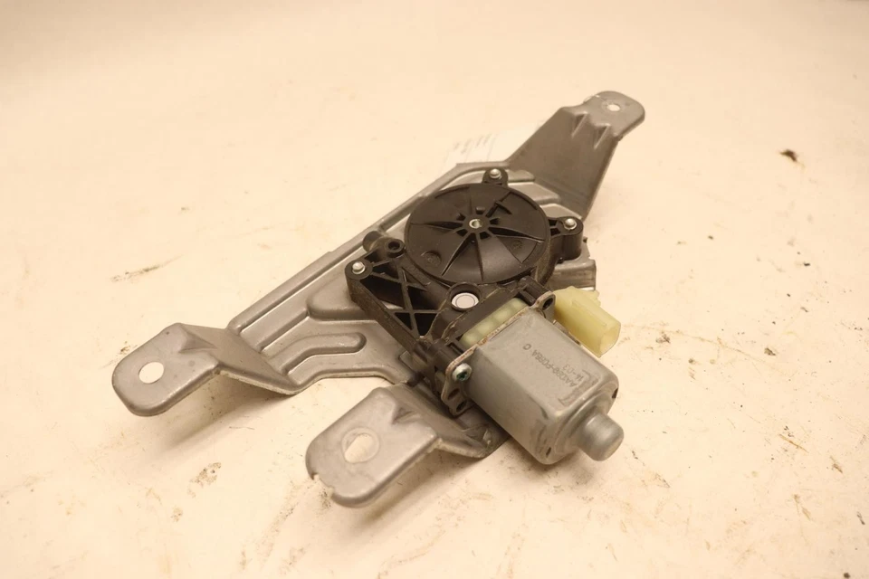 Chevrolet Silverado 1500 2014-2019 maletero trasero derecho ventana de carga regulador motor OEM Foto 3 de 4