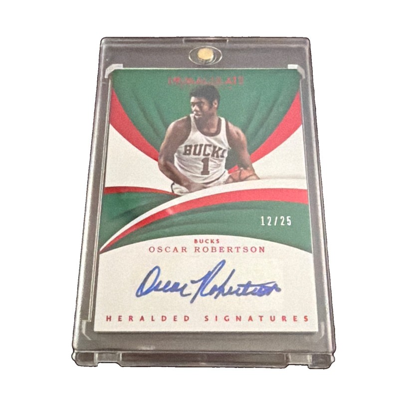 Oscar Robertson 2017-18 Panini Immaculate Collection Auto SP 12/25 HOF Bucks