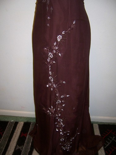  5.5yd SILK GEORGETTE MAHOGONY EBROIDERED CLIMBING FLORAL BORDER DESIGNER FABRIC - Picture 3 of 8