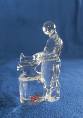Orrefors Schweden kristallklare Kunst Glas moderner Schmied Glaskunst Designer