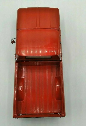 1/18 red 1965 Chevy truck , no box , missing 1 mirror - Picture 5 of 6