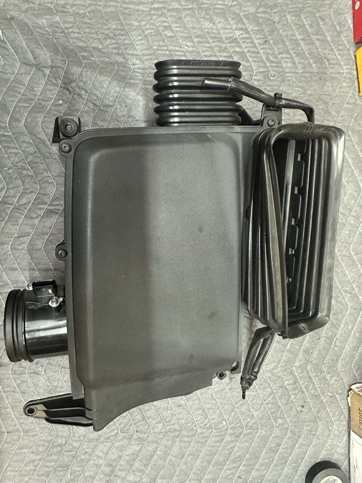 2020 17 18 20 21 22 Audi R8 V10  Left / Right Air Intake Filter Boxes #2039 Y6