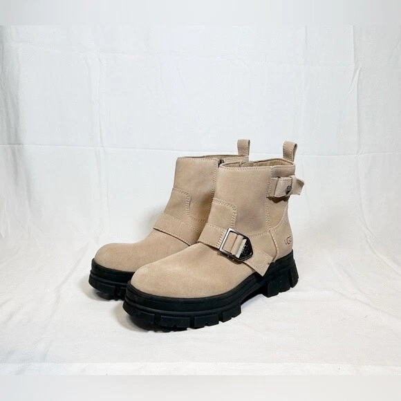 Stivali Chelsea corti grossi scamosciati sabbia UGG Ashton ~ 9 5 ~