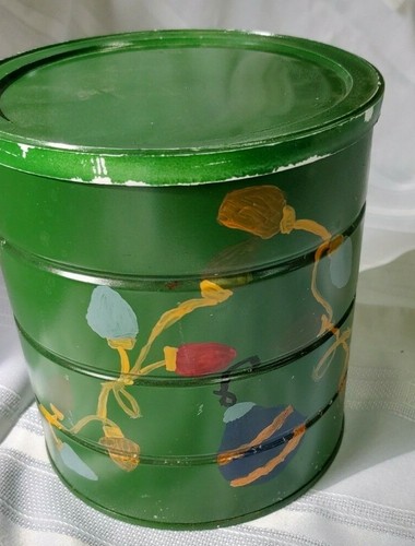 CHRISTMAS TIN FROM COFFEE CAN HAND PAINTED WITH CHRISTMAS LIGHTS AND BALLS - Picture 5 of 10