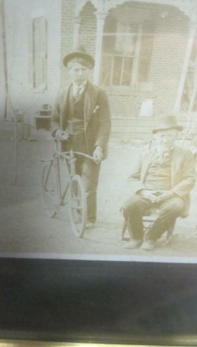VINTAGE FAMILY PHOTO WOOD RIM BICYCLE VIOLIN FARMHOUSE GRANDMA GRANDPA FRAMED - Picture 5 of 11