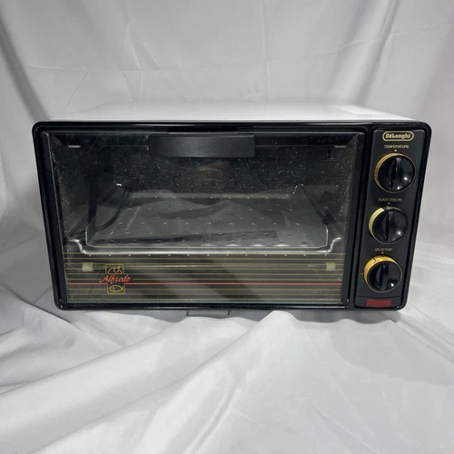 Vintage Delonghi Alfredo Toaster Oven Bake Broil & Toast White Orange XU24STD