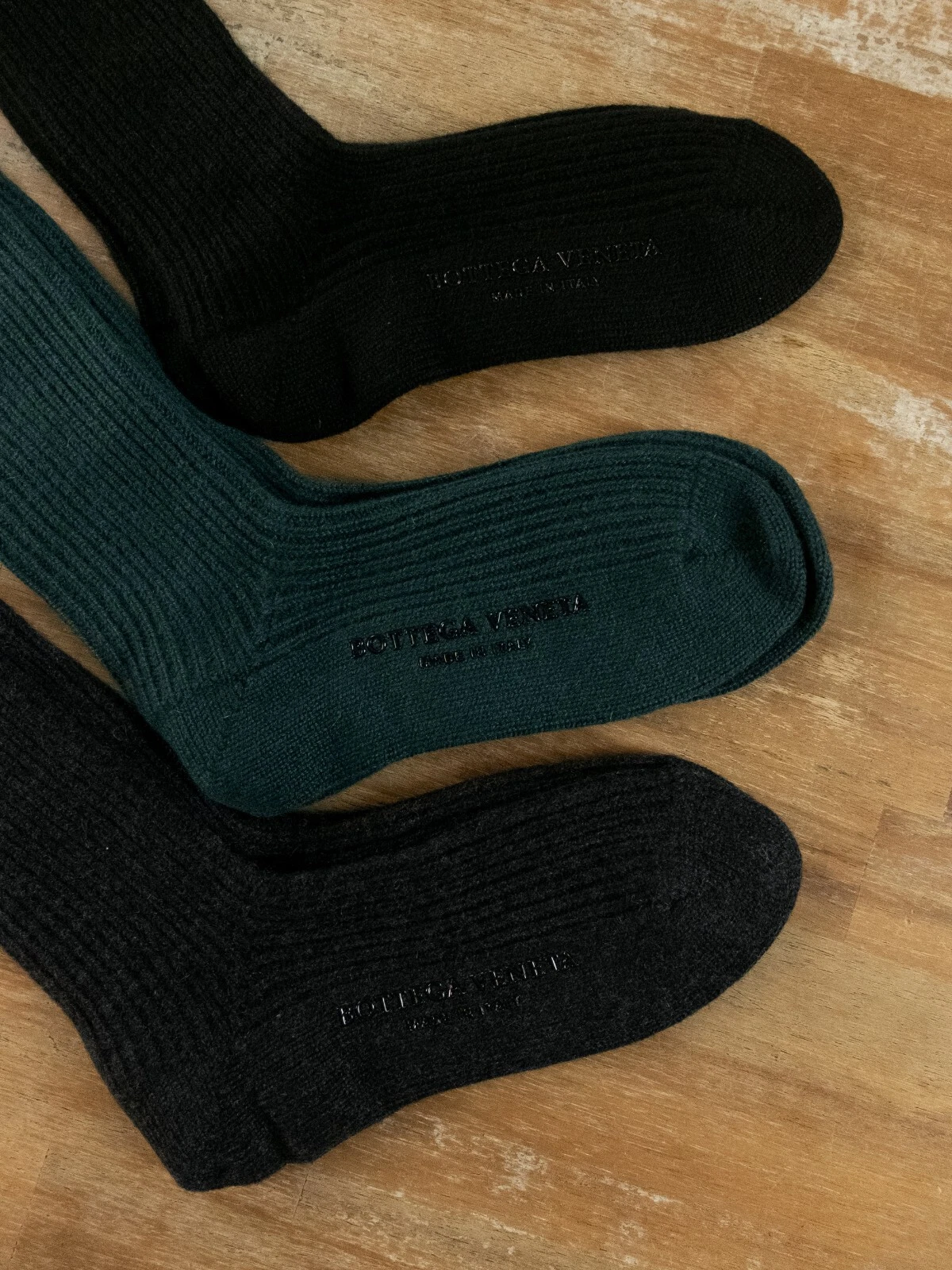 BOTTEGA VENETA 3 paia calze lunghe grigio nero e verde puro cashmere taglia small