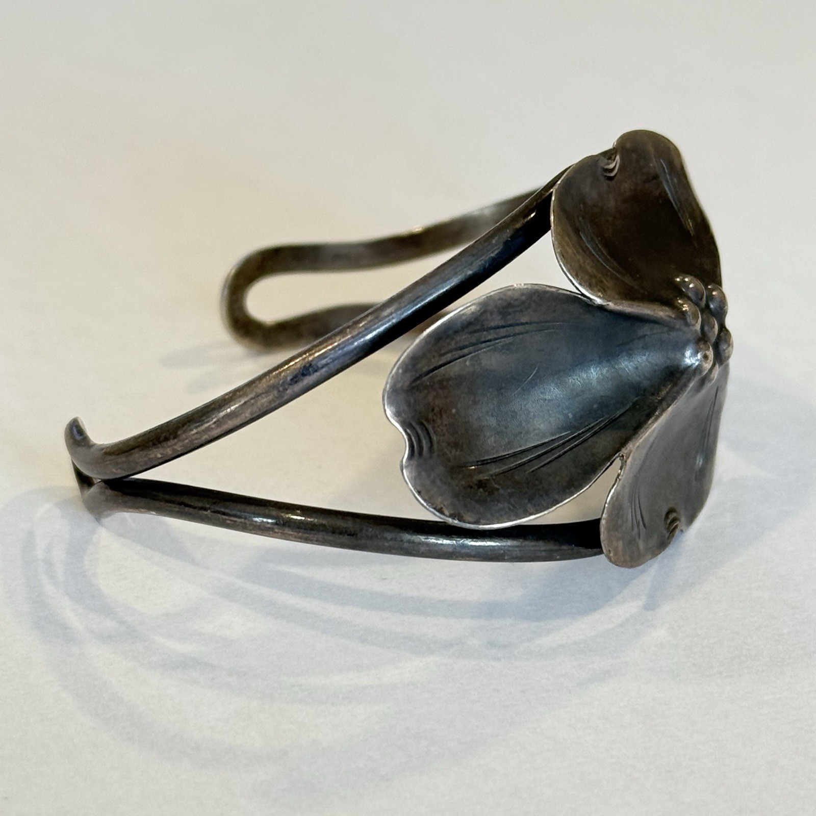 Stuart NYE 925 Sterling Silver Dogwood Flower Cuff Bracelet Floral