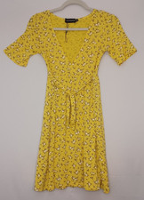 Women's Pretty Little Thing Yellow Floral Spring Mini Dress Size 4