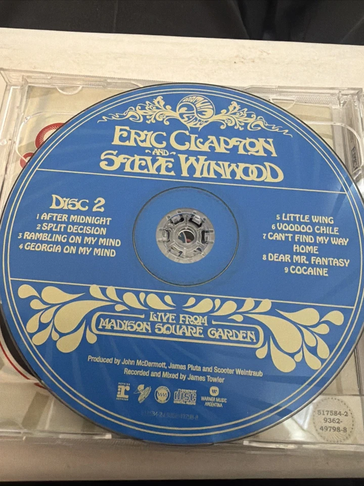 Эрик Клэптон и Стив Уинвуд • Live from Madison Square Garden • набор из 2 компакт-дисков - Изображение 3 из 4
