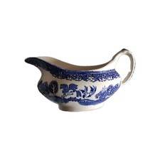 WASHINGTON OLD WILLOW GRAVY BOAT IN EXCELLENT CONDITION