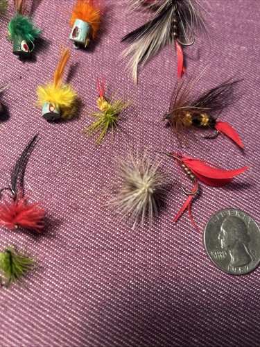 Vtg 1950’s-60’s HUGE LOT 65pc of FLY FISHING FLIES LURES HOMEMADE HAND TIED - Picture 8 of 21