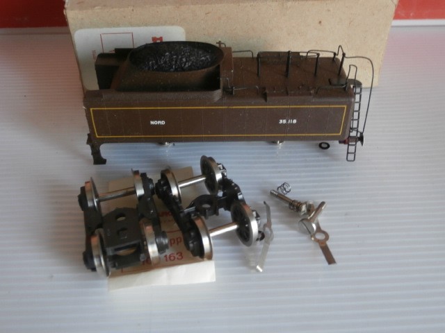 NEUF SNCF TENDER NON MOTORISE DE LOCOMOTIVE A VAPEUR 231 PACIFIC RIVAROSSI