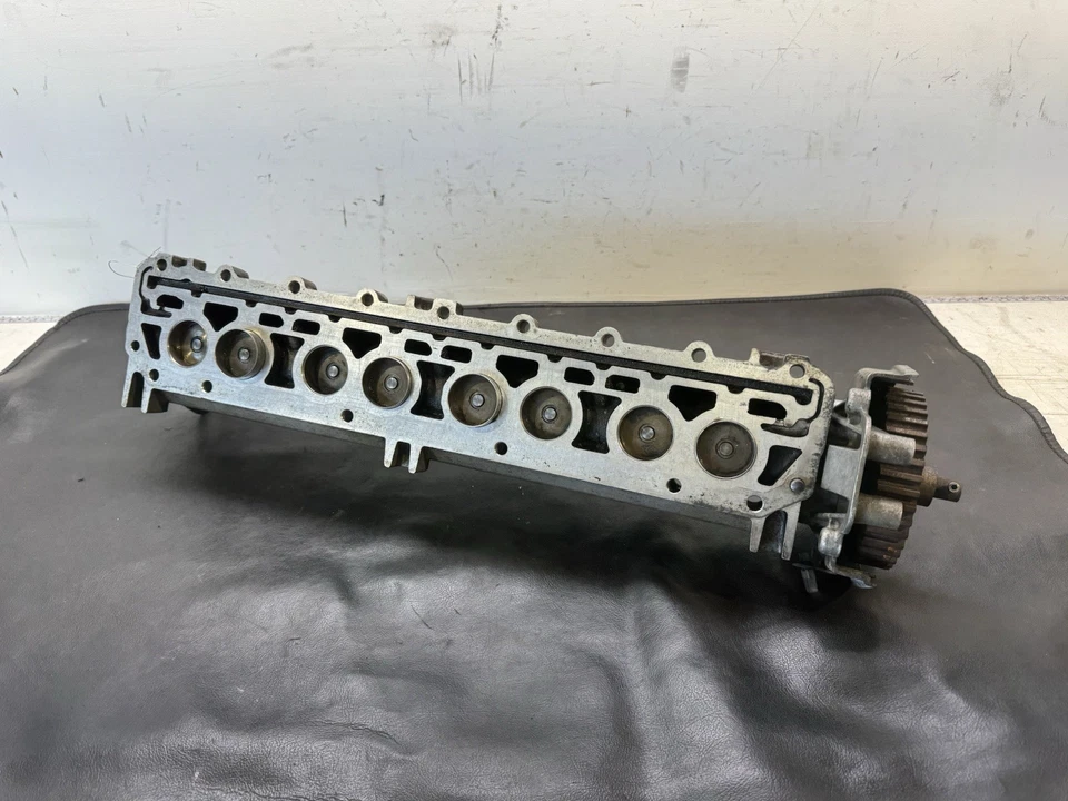 Árbol de levas y carcasa Porsche 944  Foto 2 de 4