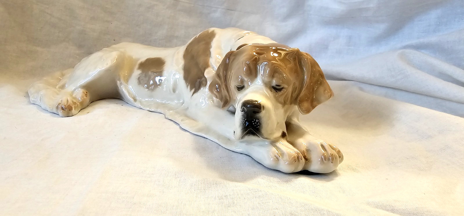 Rosenthal Germany St. Bernard Dog Figurine Lying EUC