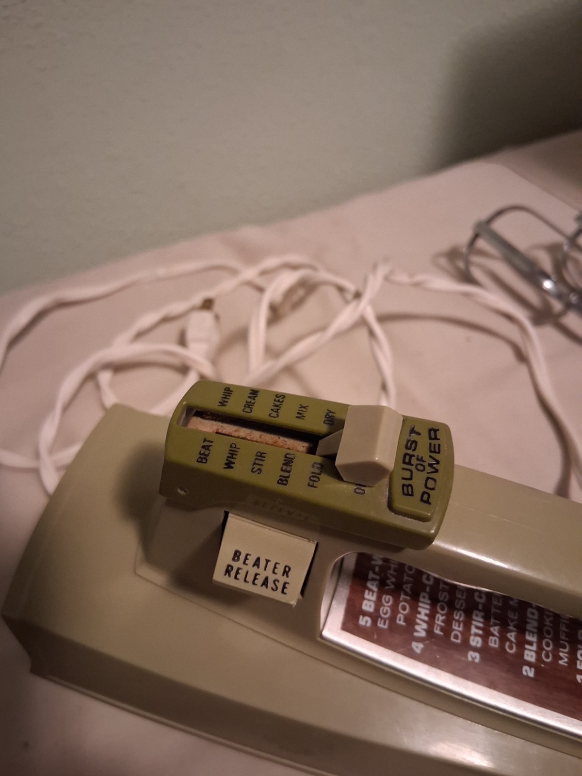 Vintage Avocado Green Sunbeam 5 Speed Mixer w/Betters-Baking-Cooking