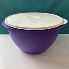Tupperware Large Maxi Bowl 40 Cup Legacy Mixing Bowl Purple With White Seal !