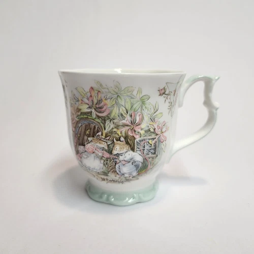 Royal Doulton Brambly Hedge Summer Beaker Mug Tea Cup Mint Green w. Original Box