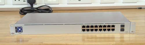 Ubiquiti Networks - Commutateur Ethernet Unifi USW-16-POE - Gen 2