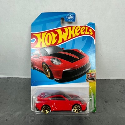 Hot Wheels Porsche 911 GT3 Red HW Exotics 2 10 Toy Car Collectible