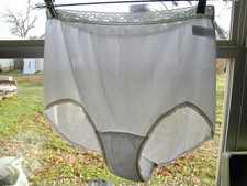 VTG WHITE nylon Sissy Panties Granny Brief mushroom gusset sz 9 USA made e