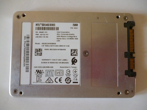 Intel SSD 545S Series 256GB SSDSC2KW256G8 6Gb/s 2.5" SATA, wie neu
