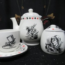 6pc. Alice in Wonderland Themed Tea Set