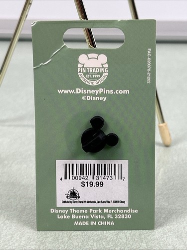 Disney Bambi Pin Happy Holidays Fort Wilderness Resort & Campground 2021 NEW - Picture 3 of 4