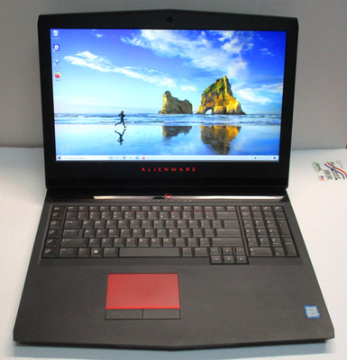Alienware 17.3'' 17 R4  i7-7700HQ  2.8 GHz/ 32GB RAM /1TB HDD / 180W AC/ Nice!
