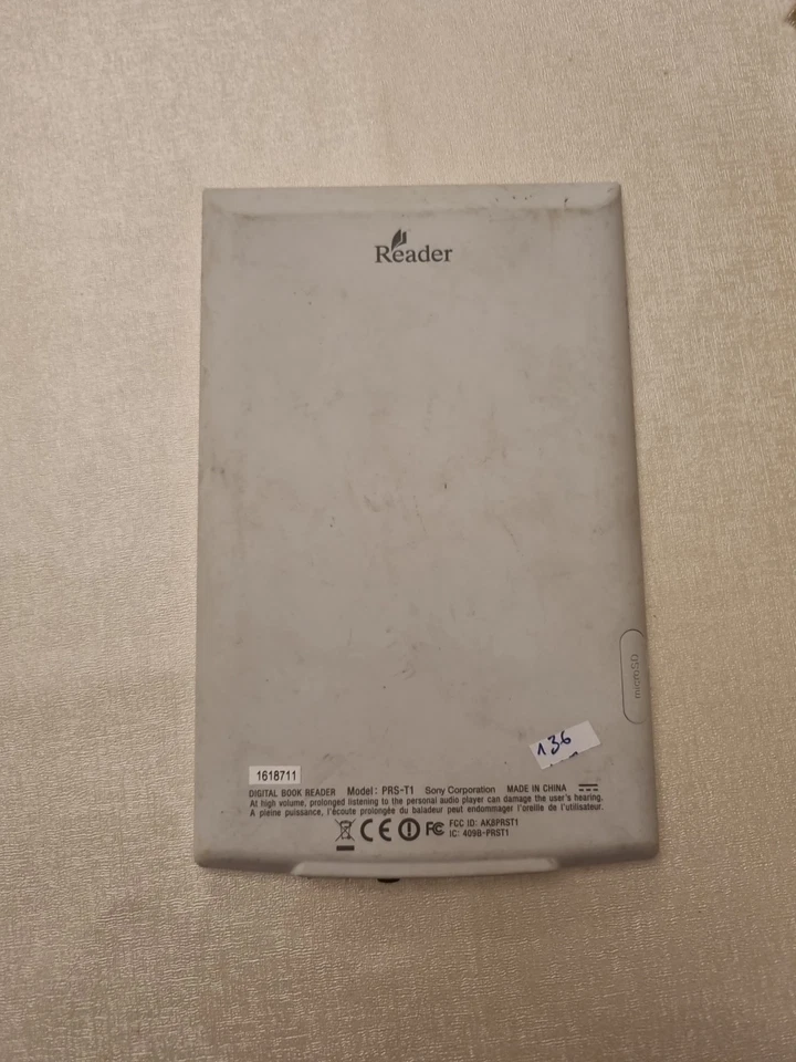 Sony PRS-T1 eBook Reader 2GB, 15,2 cm (6 Zoll) - Weiß - Bild 2 von 2