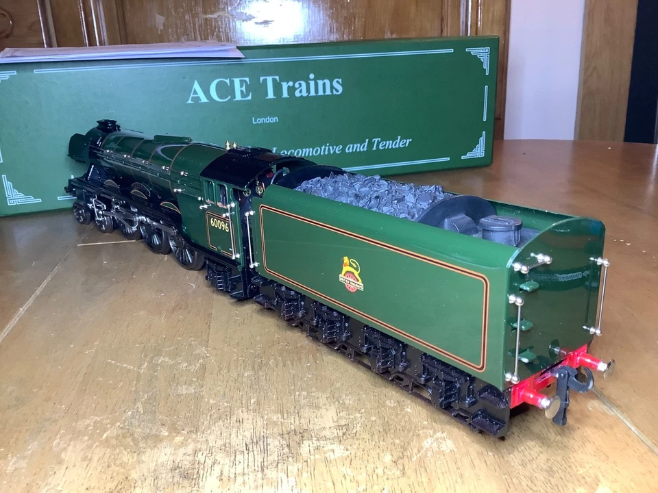 Ace Trains O Gauge E/6 3 Rail BR Green 4-6-2 A3 Class Loco 60096 Papyrus - Image 4 of 4