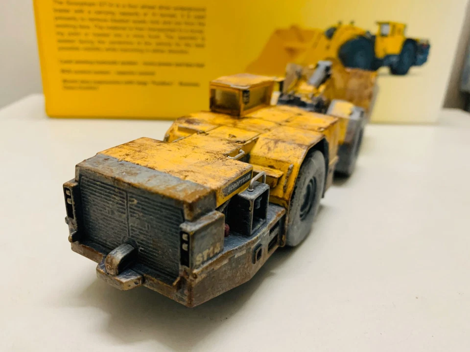 Atlas Copco Scooptram ST14 Underground Loader Muddy Edition 1/50 DieCast Model - Image 4 of 4