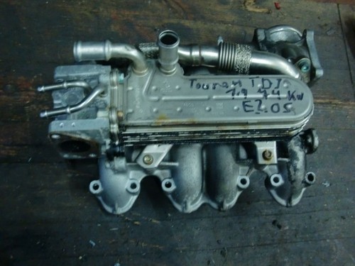 Ansaugkrümmer mit Ölkühler VW Touran T1 1,9 TDI 74kW Bj05 038131513AD