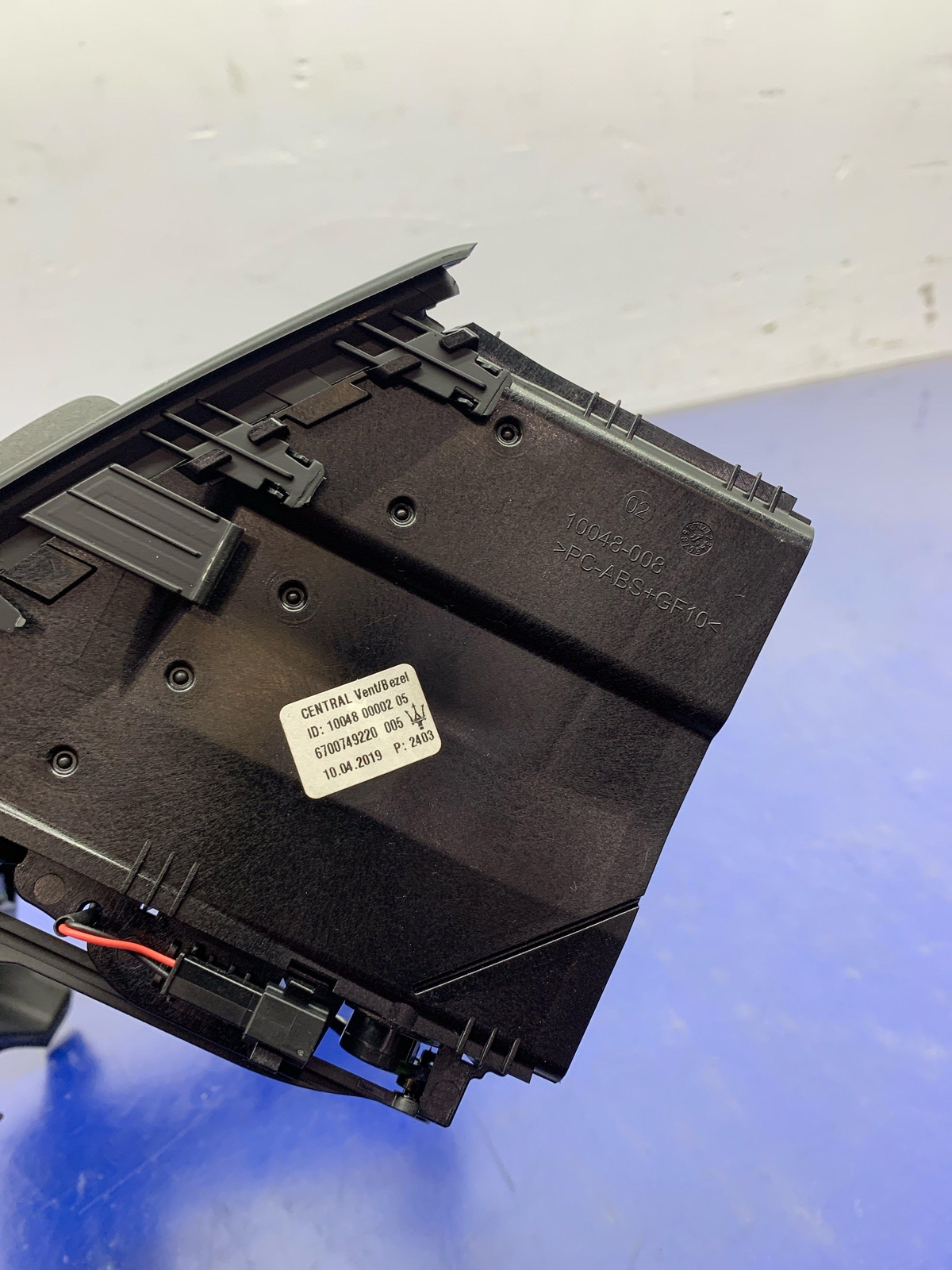 2017-2020 MASERATI LEVANTE CLIMATE CONTROL PANEL 6700749220 OEM