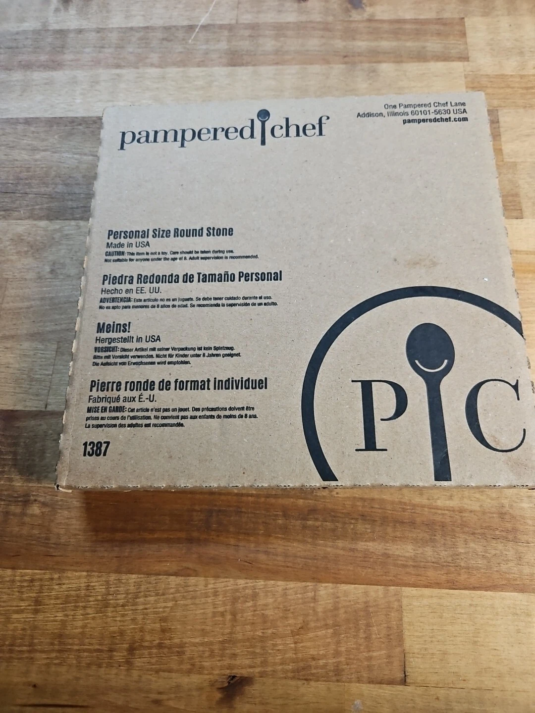 Pampered Chef Personal Size Pizza Stone Round 1387 ~ NEW