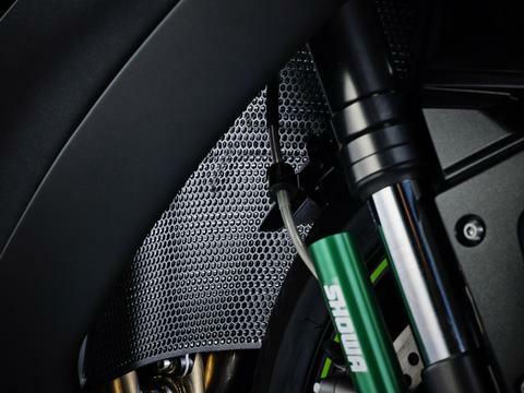 Kawasaki ZX10-R (2016-2020) Evotech Performance Radiator Cover Guard PRN008736 - Picture 2 of 3