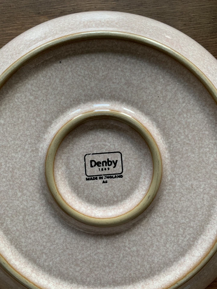 Denby pasta/ Salad bowls in blush pink / move speckled X2 Made In England - Image 4 of 4