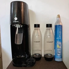 SodaStream Sparkling Water Seltzer Soda Machine Maker - Black 2 Bottles (EUC)