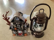 Bath & Body Works Haunted House & Snowman in Lantern Wallflower Plug In Lights