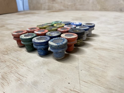 Vintage Lot 25 Buss Einschraub Elektro Sicherungen verschiedene Marken Verstärker Buss Eagle Get - Bild 4 von 5