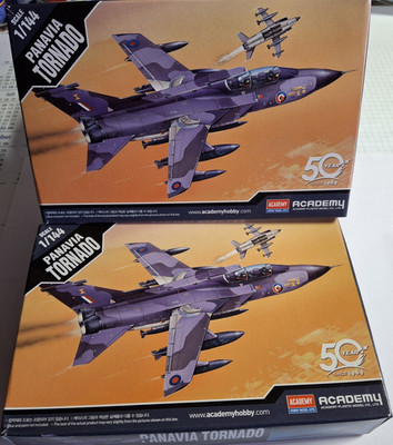 2Stück Academy Panavia Tornado 1:144 Flugzeugbausatz -OVP-neu-ungebaut!