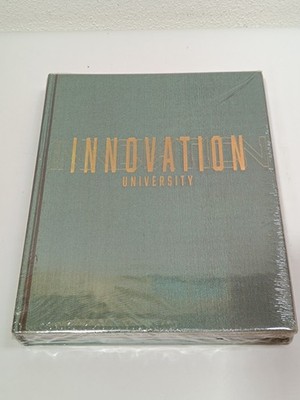 Oregon University What the Duck Innovation Nike Book 9798987501009 Green Cover