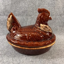 Vintage Hull USA Pottery Chicken Nesting Hen Rooster Nest Large Casserole Dish