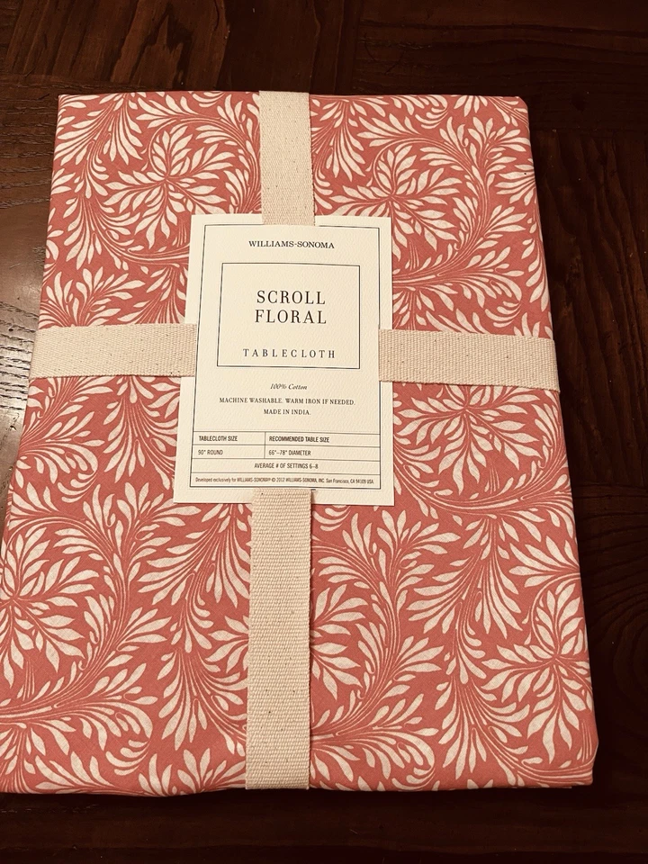 Toalha de mesa Williams-Sonoma NIP Scroll floral 90” redonda coral e branca, algodão - Imagem 2 de 4