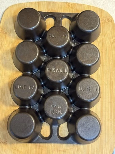 Griswold Navy World War II Popover Pan No.10 948 U.S.N Variation 15 VHTF