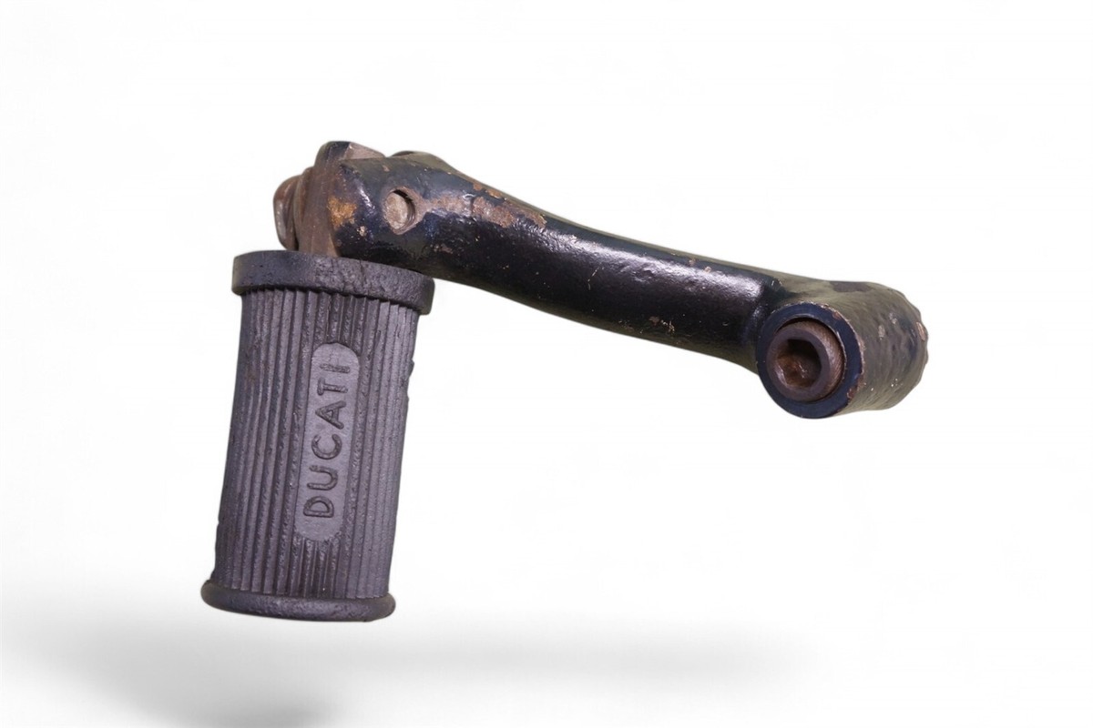 1975 Ducati 750 GT 750GT DM750 Super Sport Bevel DM Desmo Right